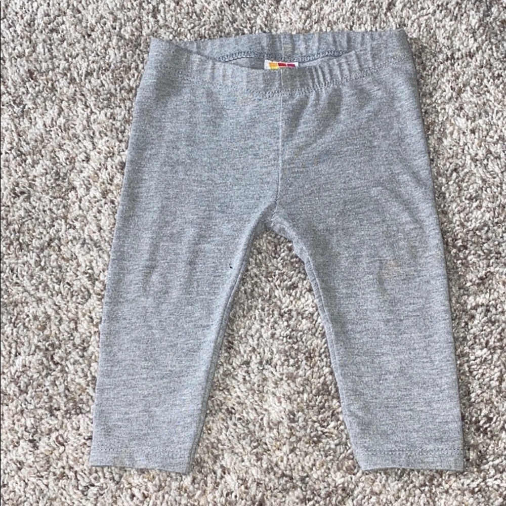 Light gray baby leggings